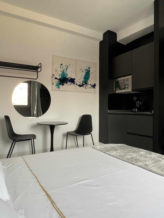 말라가 Fiesta Cama Individual Modern & Luxury 아파트 외부 사진